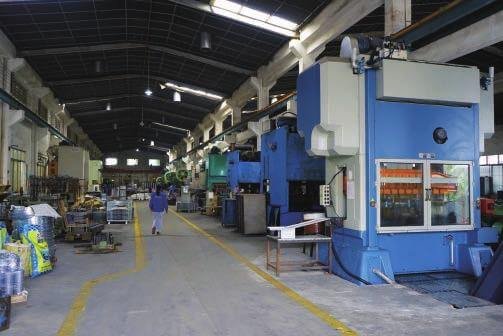 metal sheet bending machine in the manufacturing plants